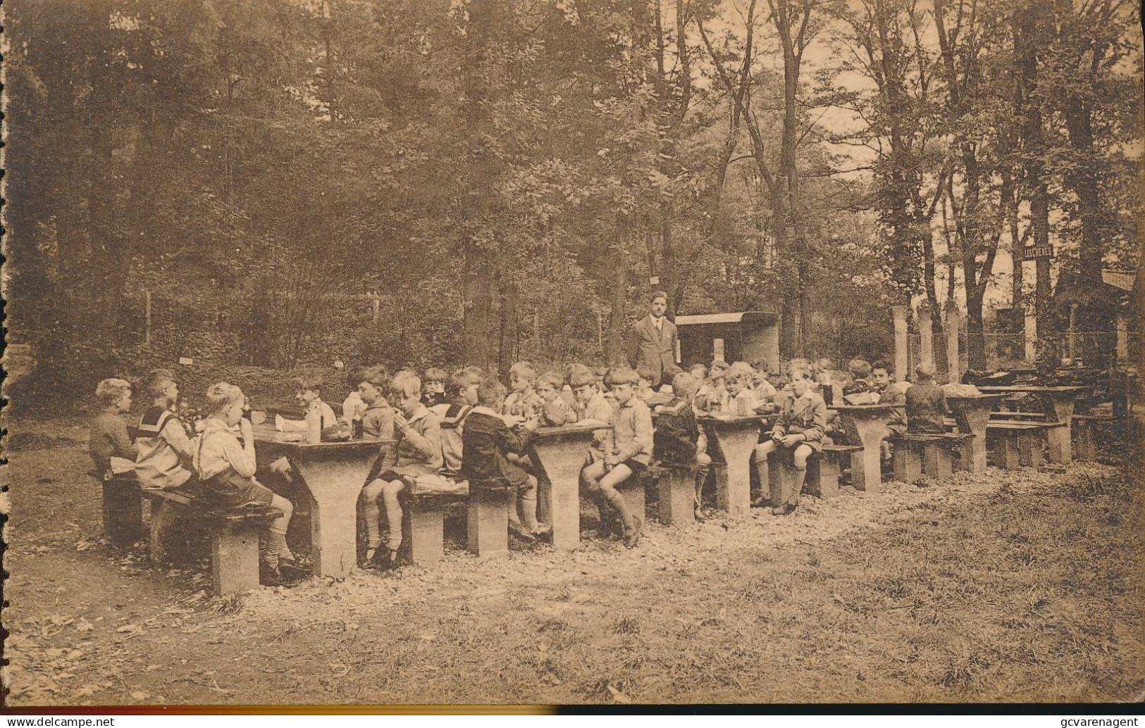 BRUXELLES  = ECOLE MOYENNE ET SECTION D'ATHENEE DE L'ETAT = CLASSES D'EDUCATION EN PLAIN AIR
