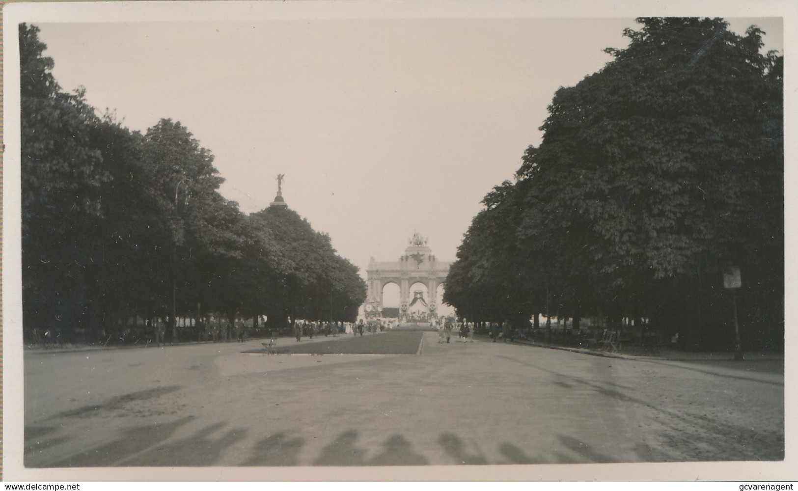 BRUXELLES   FOTO 11 X 6,5 CM    HISTORICHE STOET - EEUWFEEST BOGEN TRIBUNE