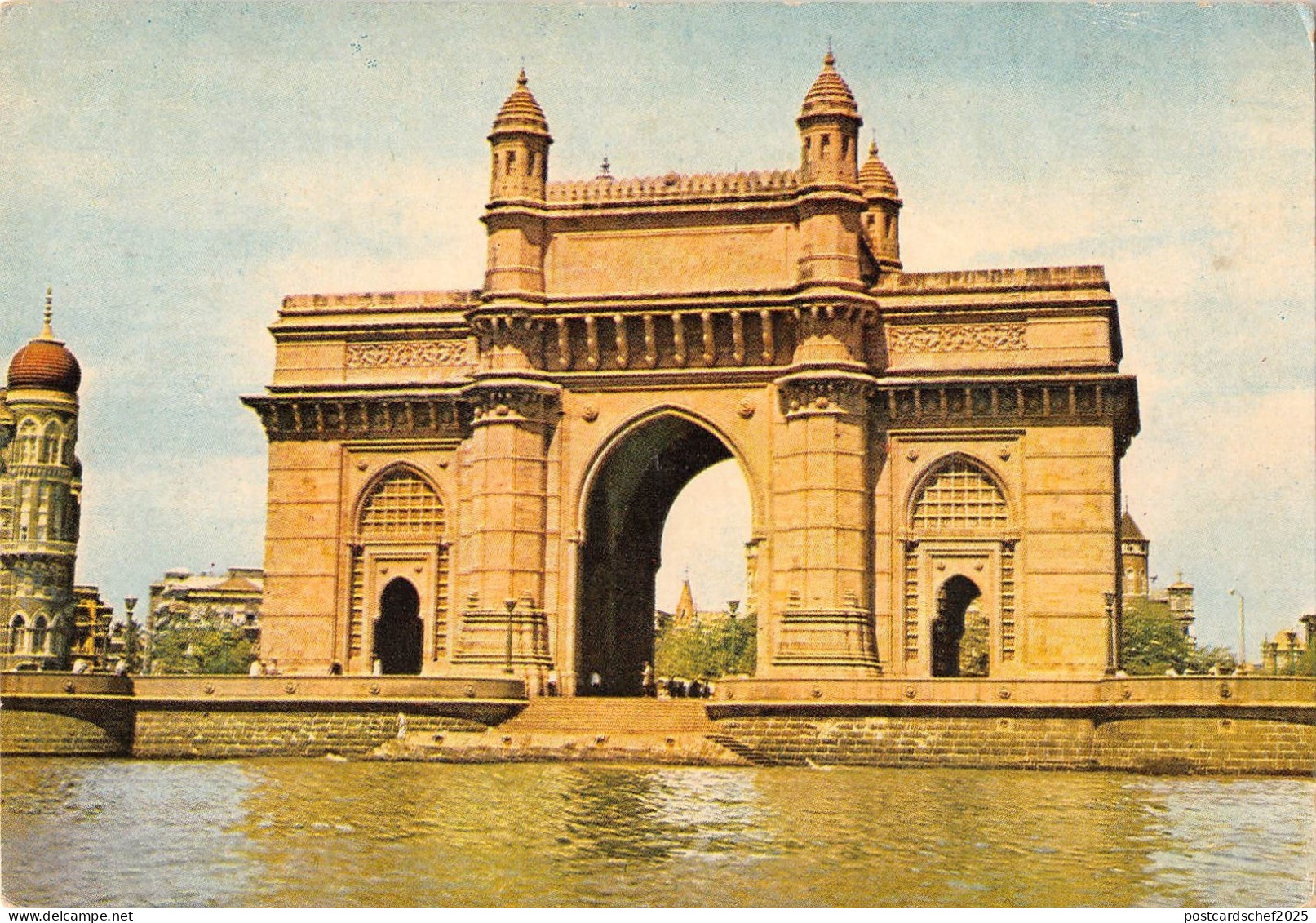 BT13223 Gate Way of India Bombay          India