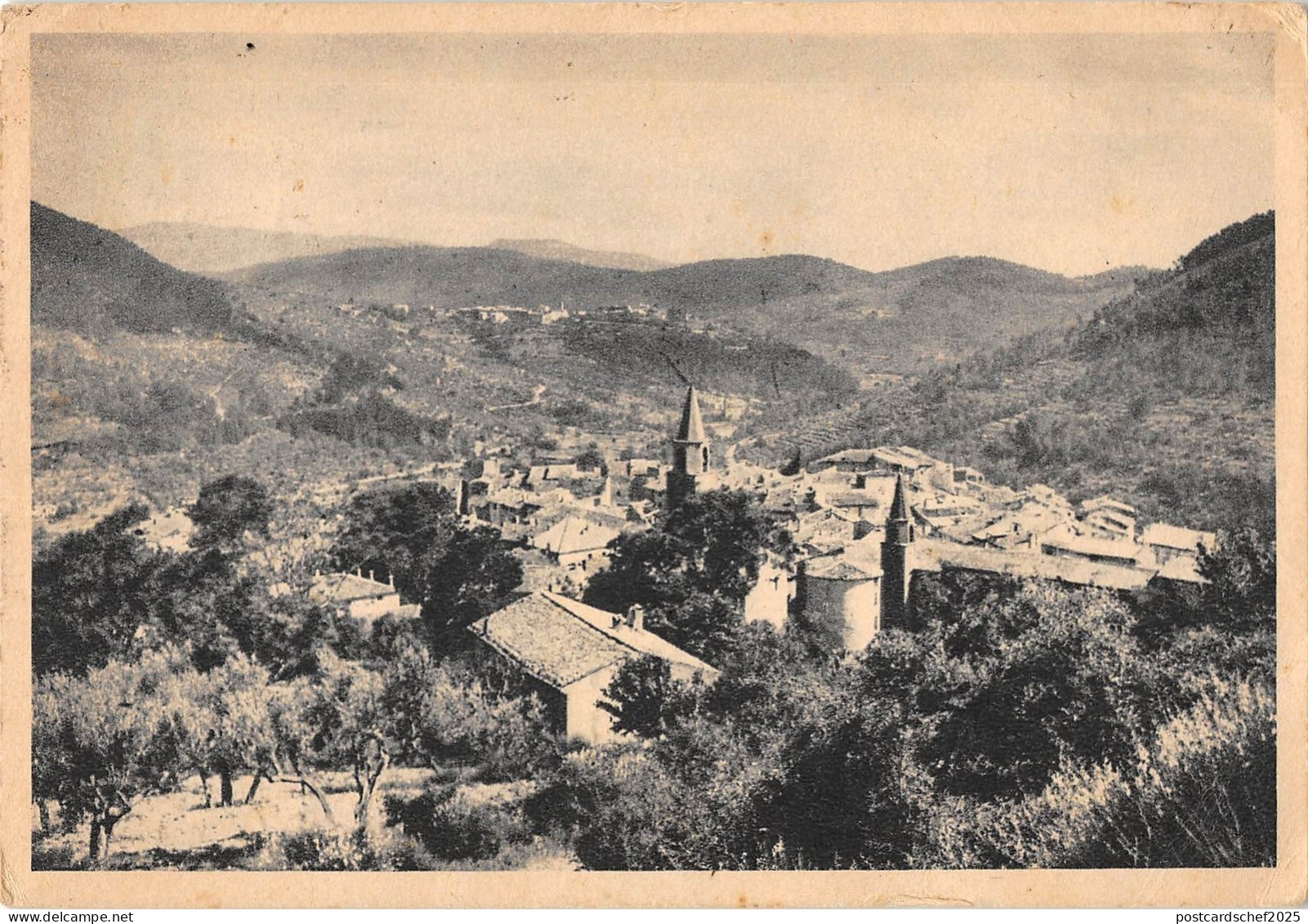 BT15271 Bargemon vue generale Ouest clabiers dans le lointain        France