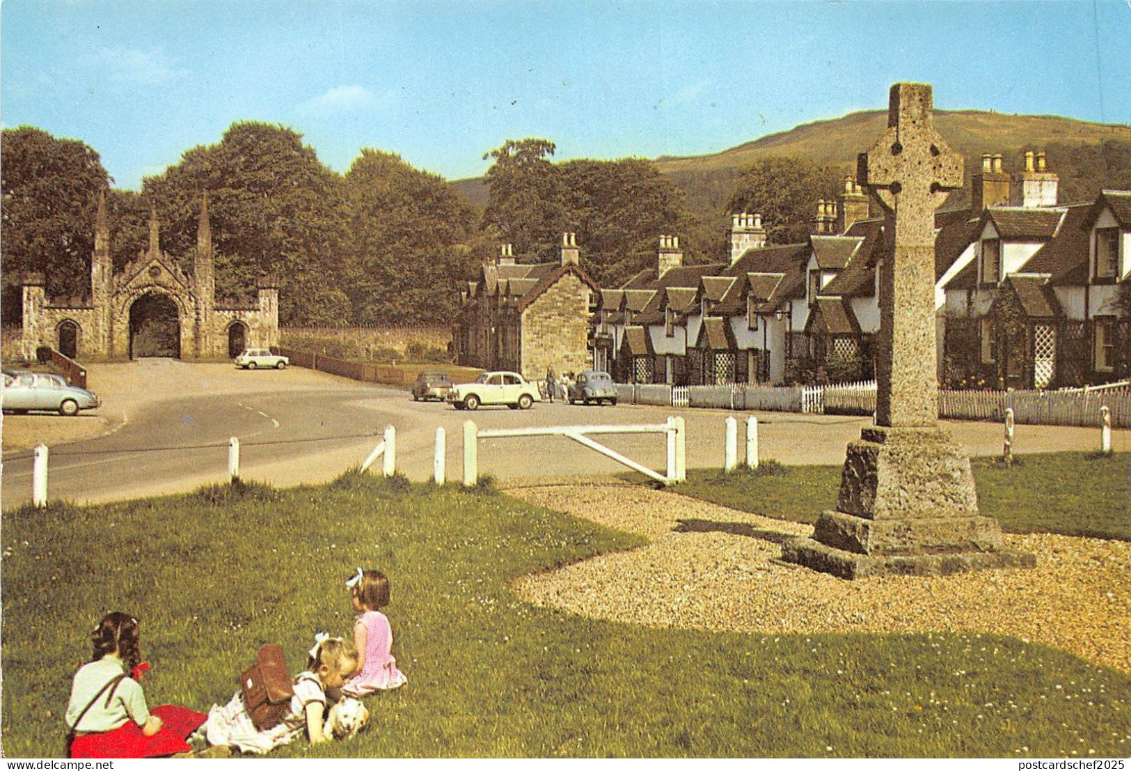 BT18594 kenmore village perthshire scotland