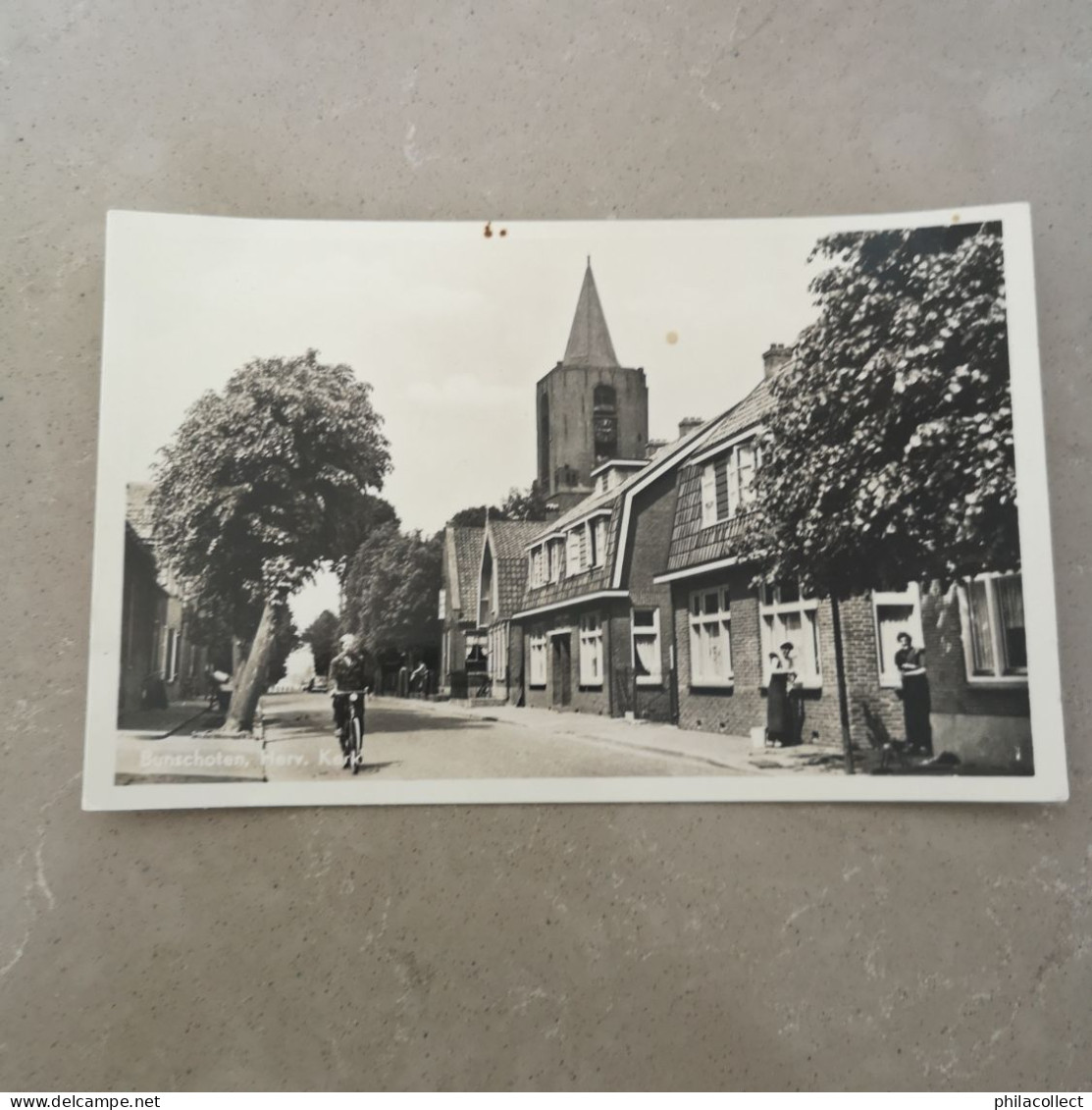 Bunschoten // Herv. Kerk Klederdracht 19??
