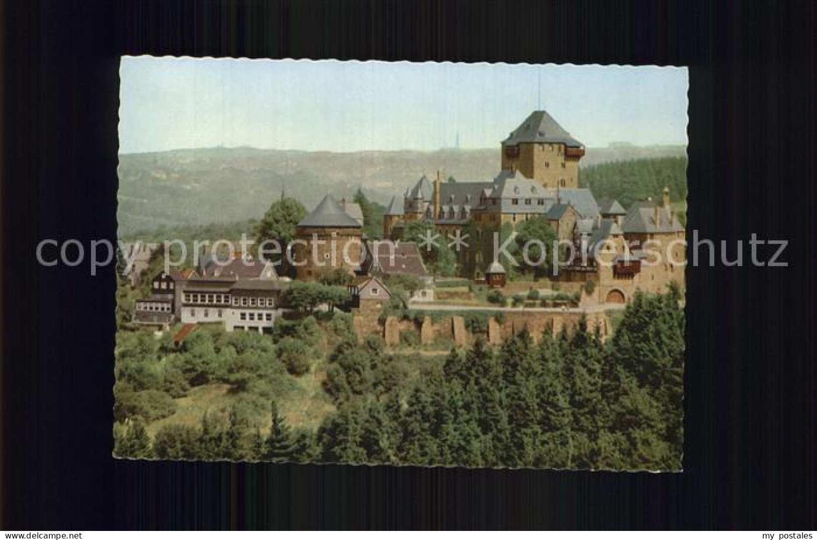 Burg Wupper Blick zur Burg