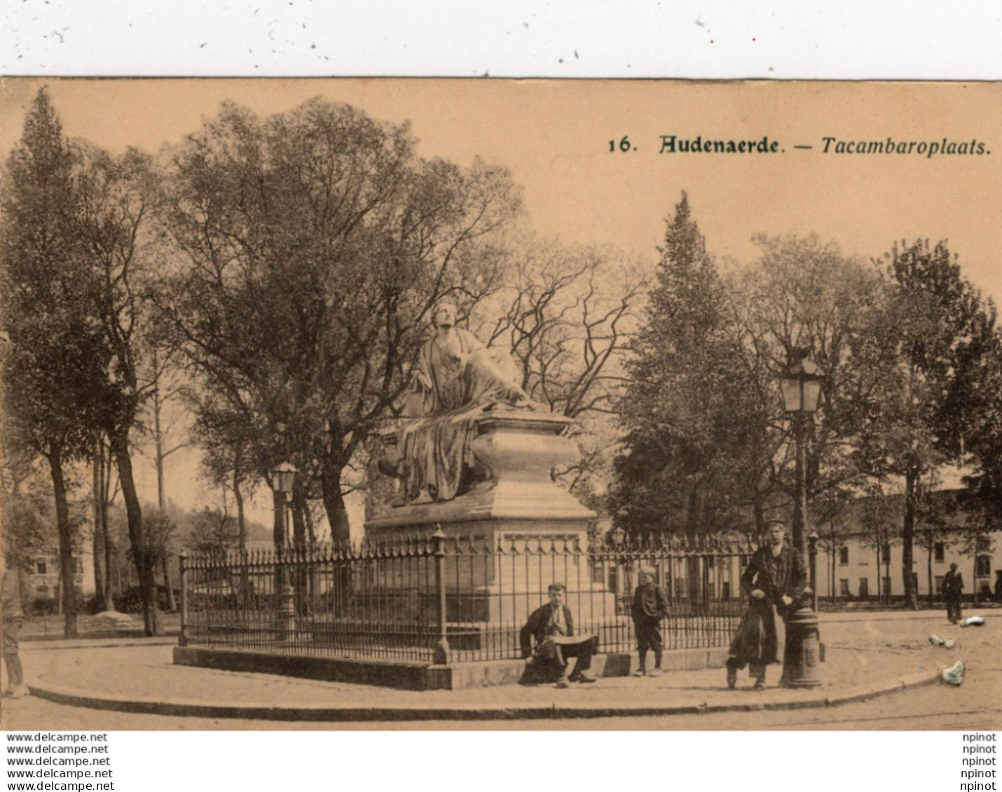 C P A  -   BELGIQUE  - FLANDRE ORIENTALE  -  AUDENAERDE -  tacambaroplaats
