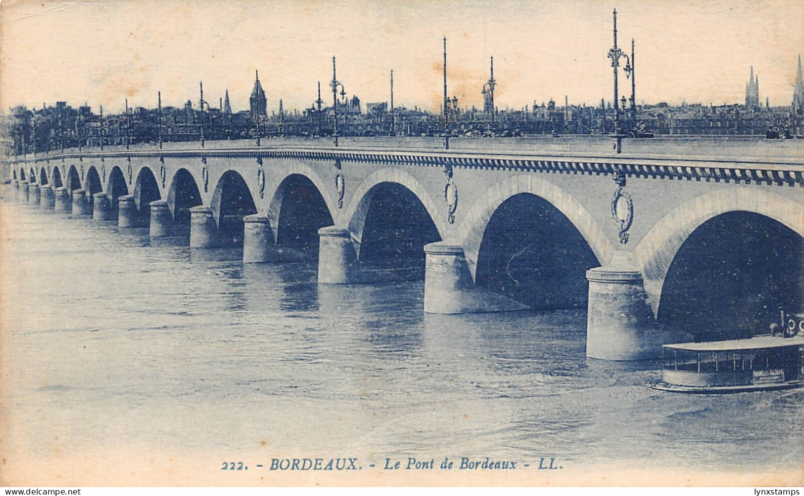C018 France, Bordeaux Le pont de Bordeaux  vintage postcard