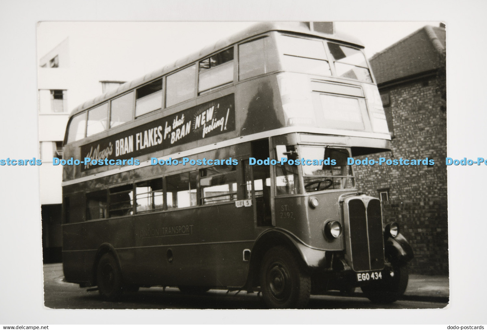 C027610 Bus. STL2392. EGO434. London Transport. East Pennine Transport Group. Ro