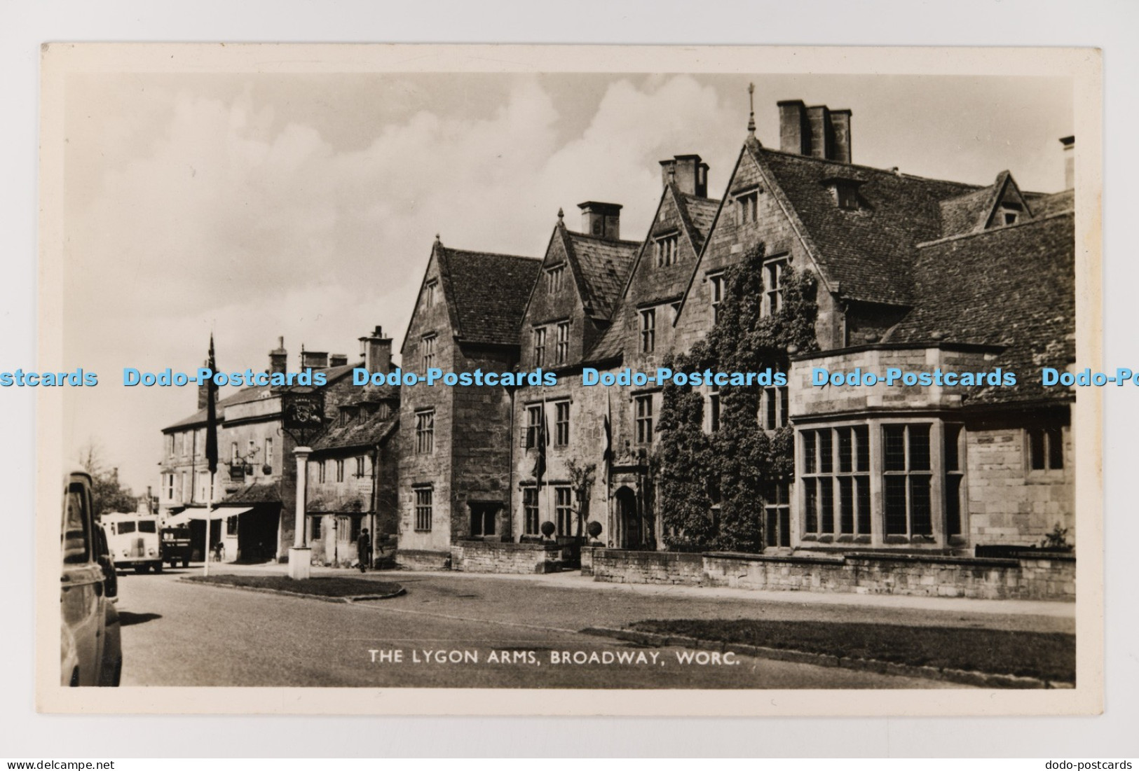 C030240 Broadway Worc The Lygon Arms RP