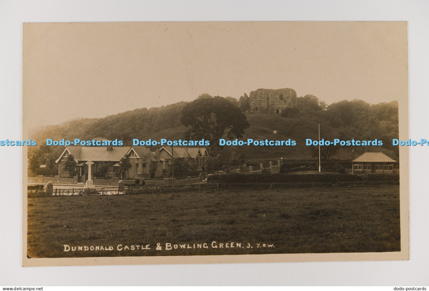 C033221 Dundonald Castle and Bowling Green
