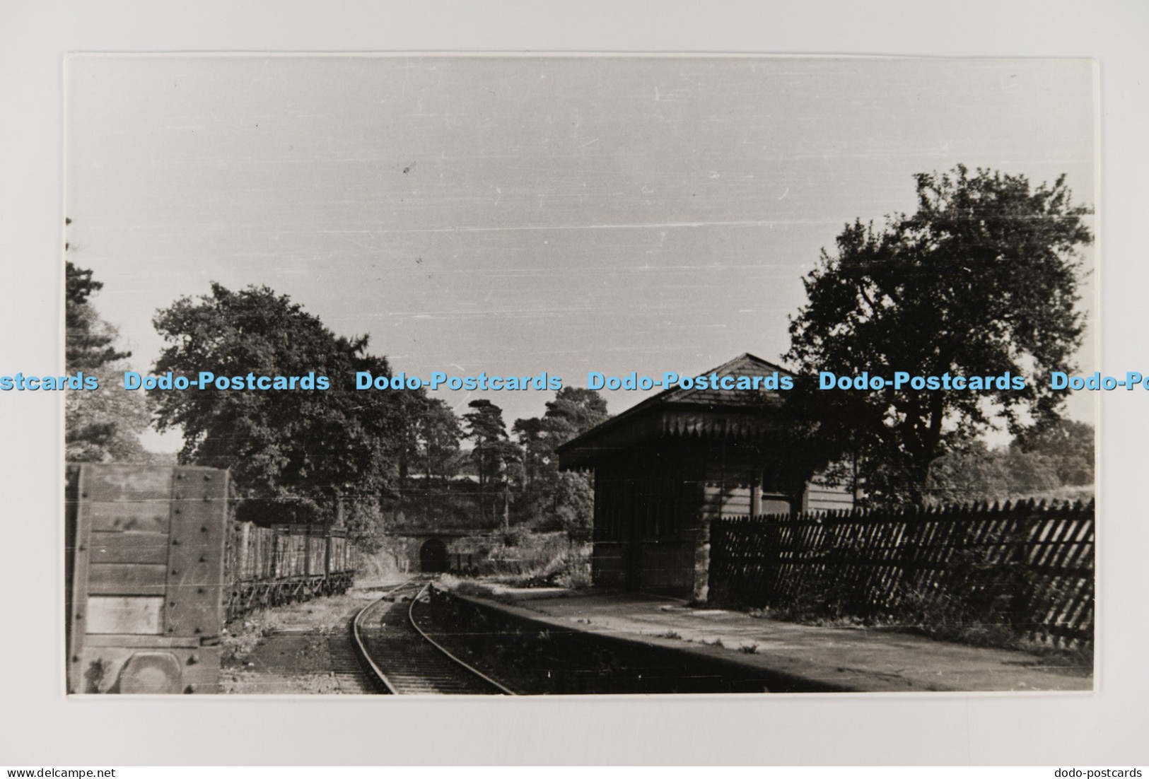 C033443 Glenfield railway station. Leicestershire. Douglas Thompson. Robert Humm
