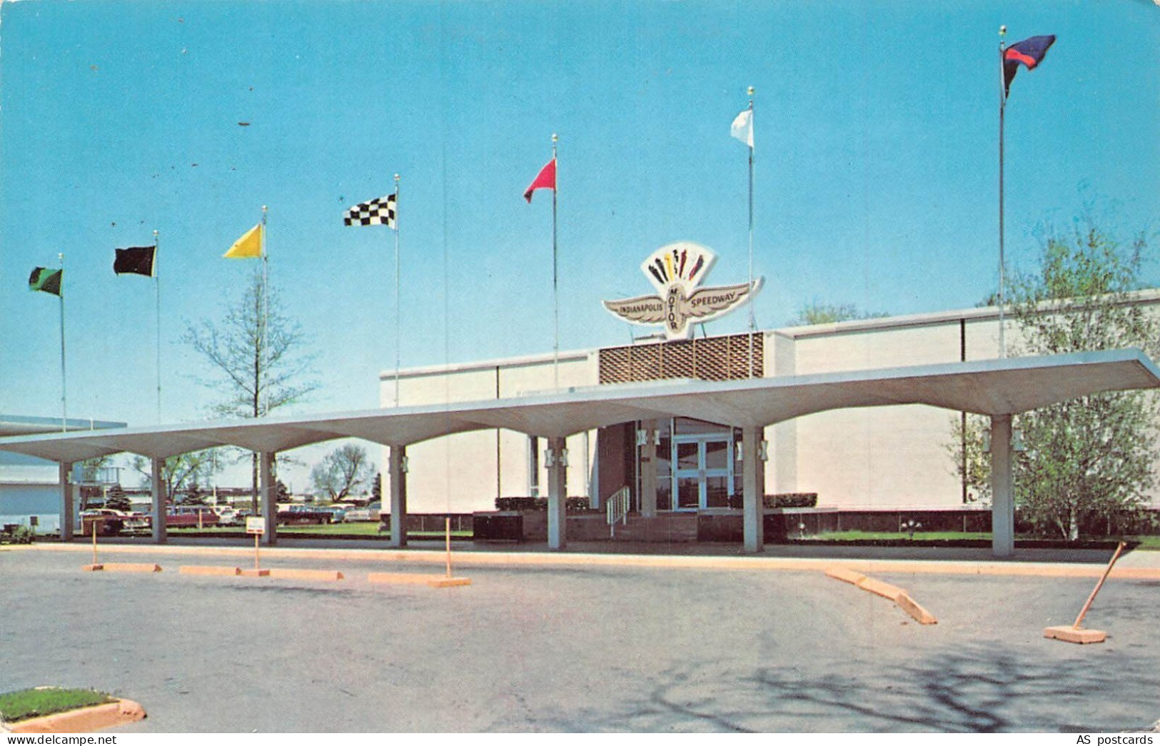 C116 Indiana Indianapolis motor speedway motel vintage postcard