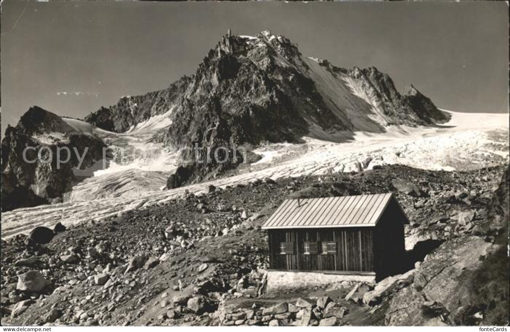 Cabane d Orny et le Portalet