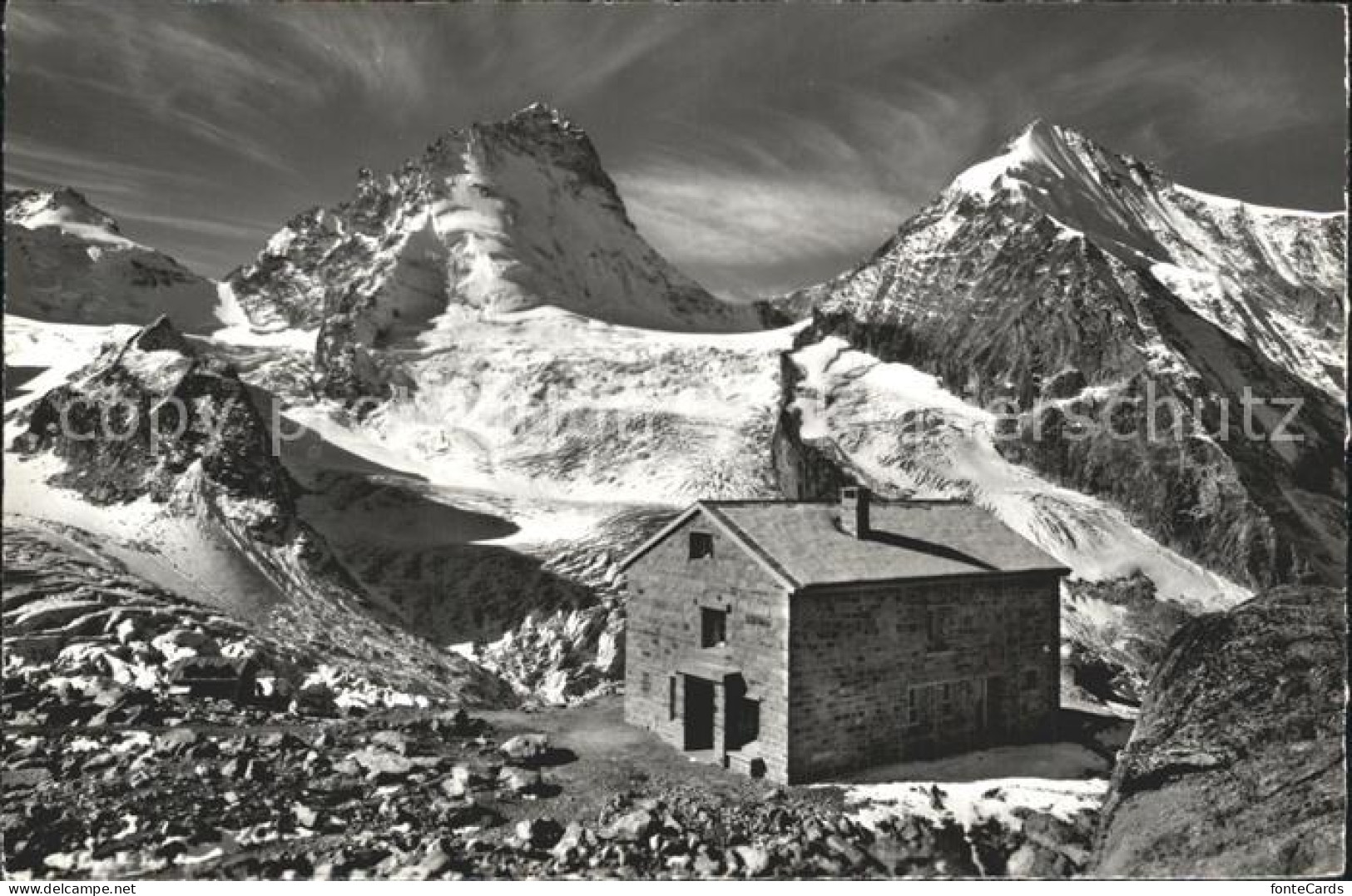 Cabane du Mountet Cabane Mountet 2894m VS Dt Blanche Grand Cornier