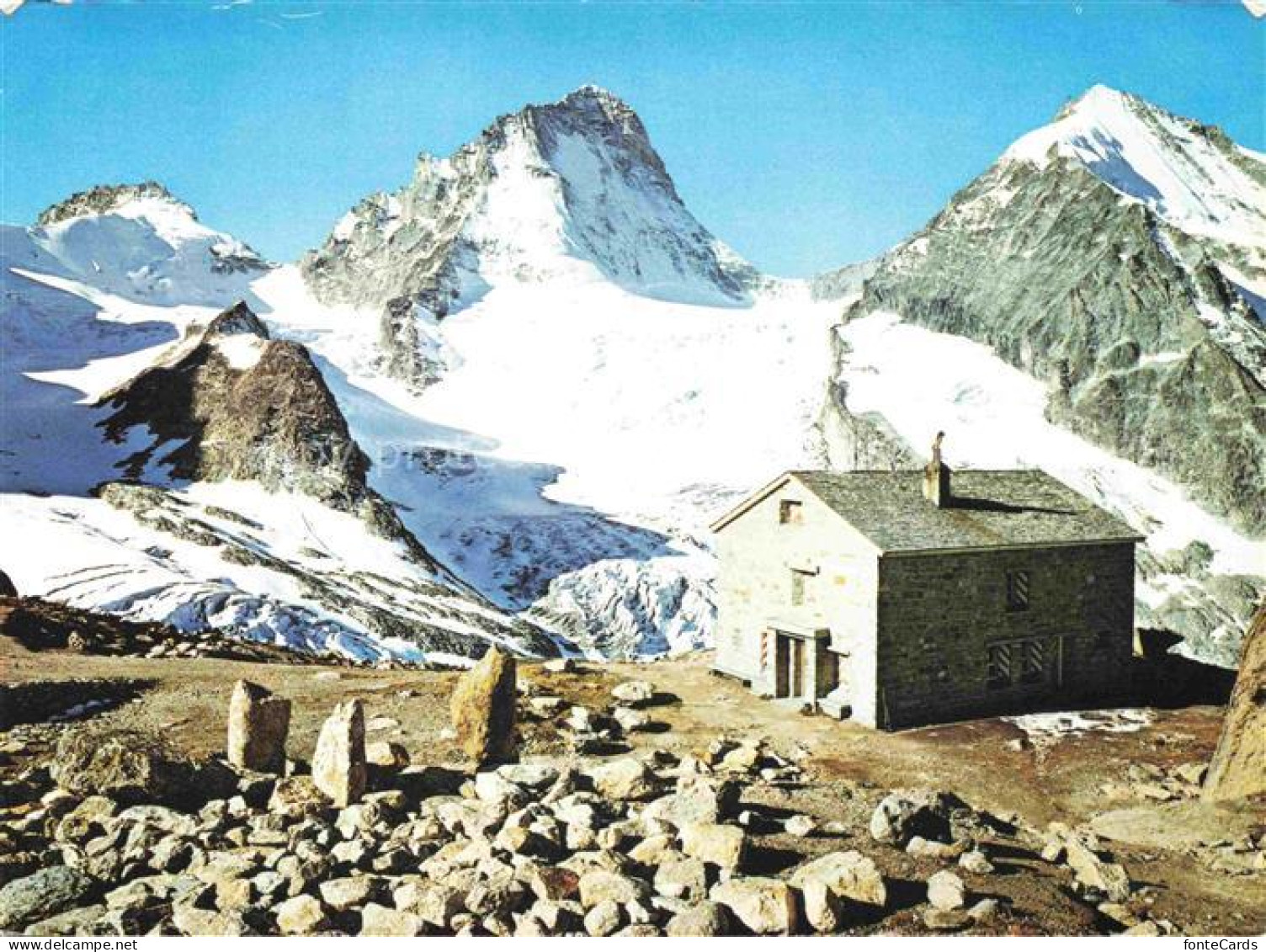 Cabane Mountet 2894m VS Berghaus Blick gegen Dent Blanche Grand Cornier Walliser