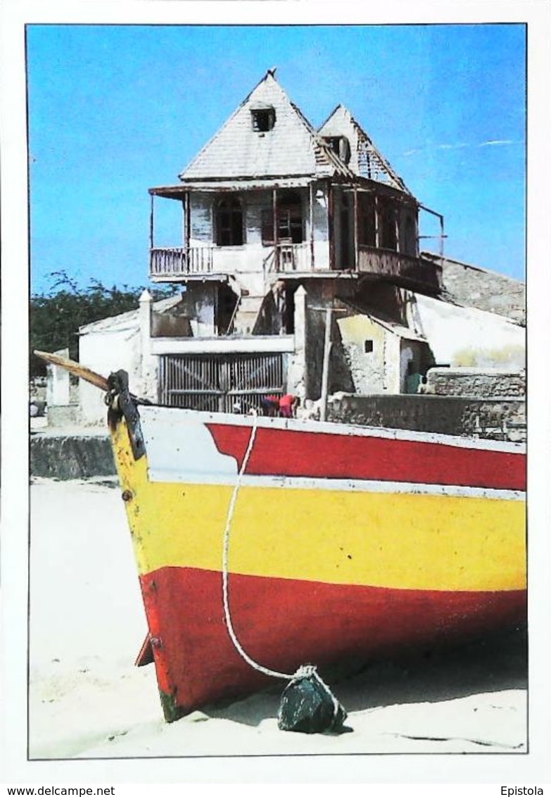 CABO VERDE (Iha do Sal)   Bateau de Pêche   ( Trawler Fishing boat - Vissersboot  - Fischerboot)