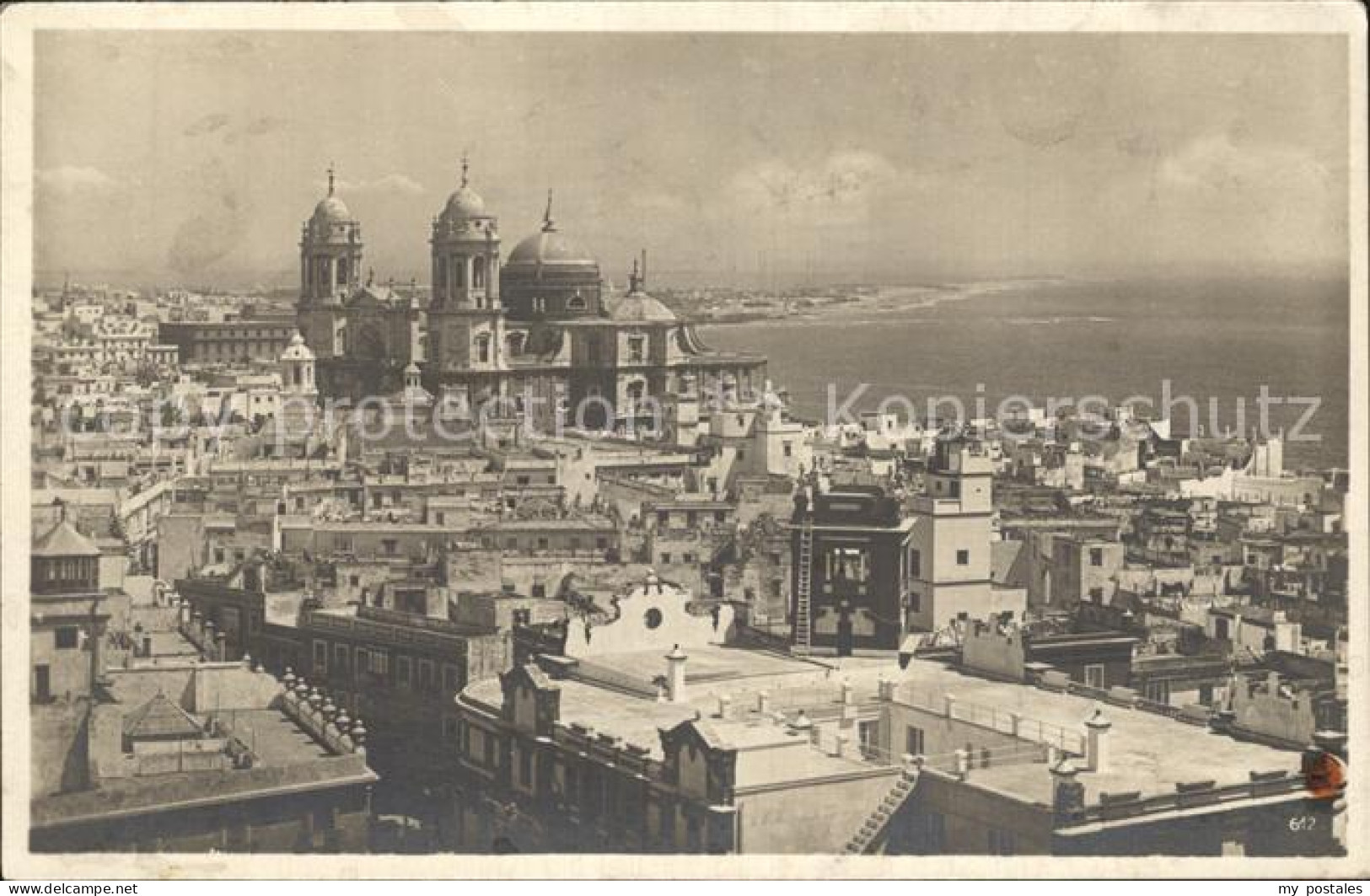 Cadiz Andalucia Stadtbild mit Kathedrale