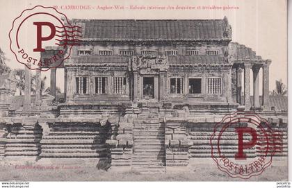 CAMBOYA. CAMBODGE. ANGKOR WAT. EDICULE INTERIEUR....