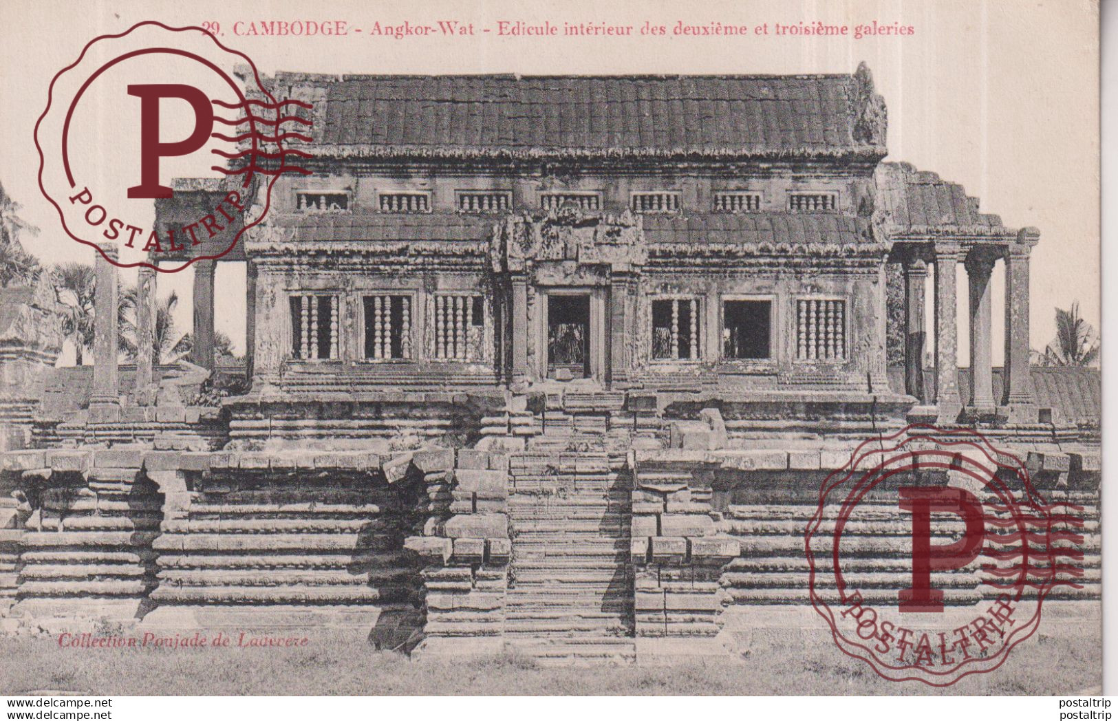 CAMBOYA. CAMBODGE. ANGKOR WAT. EDICULE INTERIEUR....