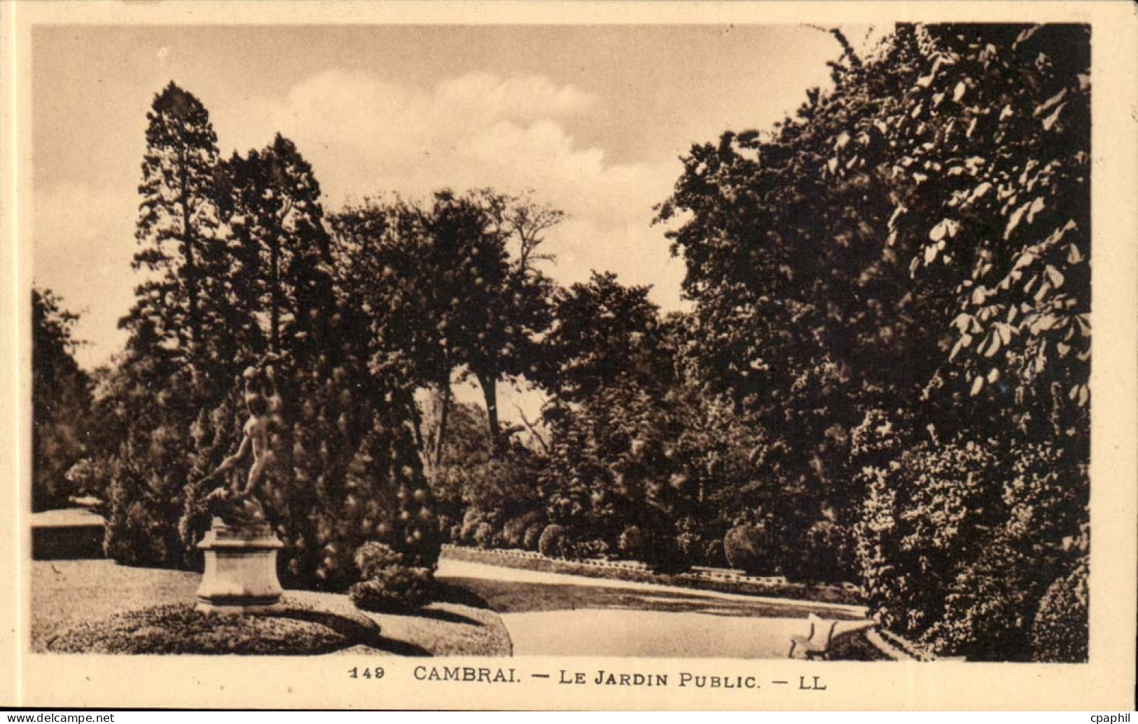 CAmbrai CPA le jardin public