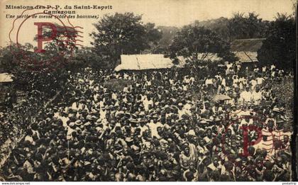 CAMERUN. CAMEROUN. MISSIONS des P.P. du SAINT ESPRIT - UNE SORTIE DE MESSE