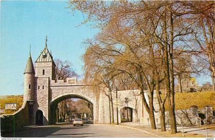 CPA Canada La Porte St Louis fait partie des fortifications qui encercient le vieux Quebec
