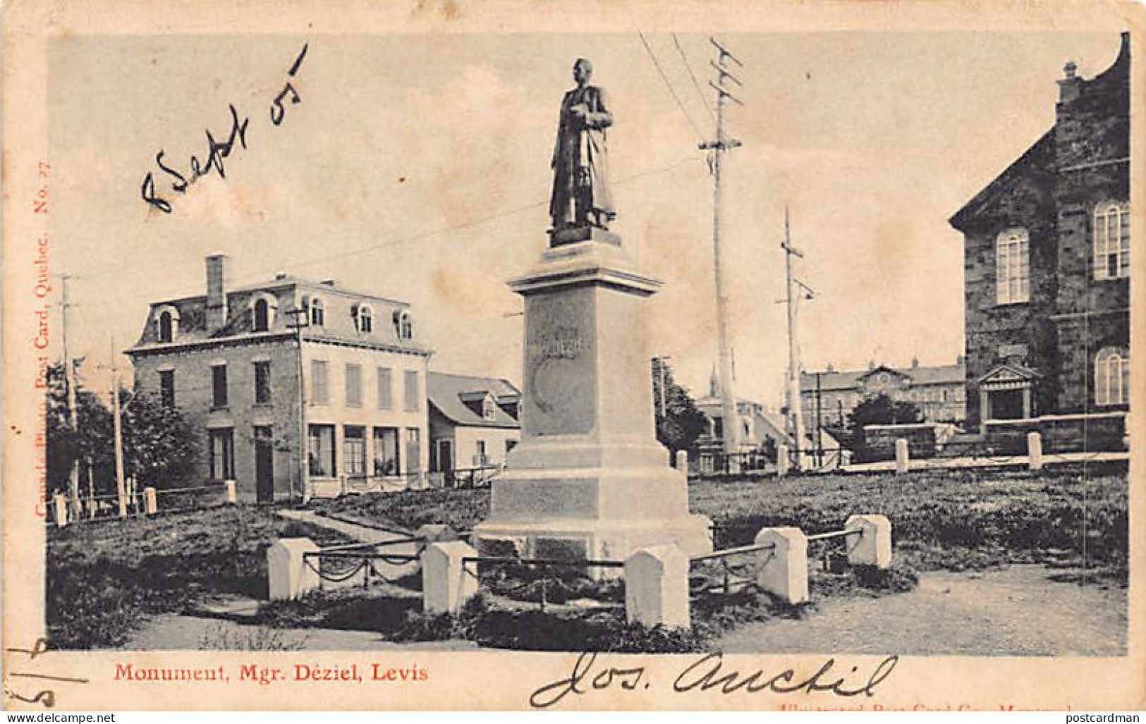 Canada - LÉVIS (QC) Monument Monseigneur Déziel