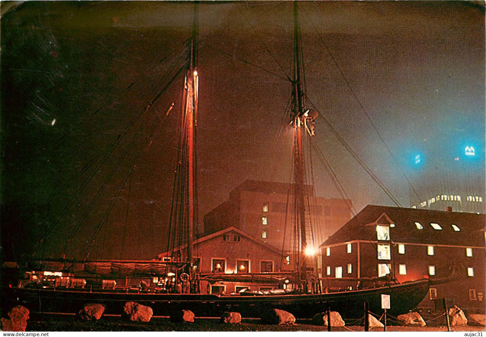 Canada - Nouvelle Ecosse - Halifax - Bateaux - Voiliers - Voilier - Bluenose II resting after a normal tour day - état