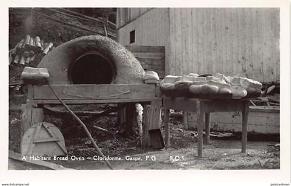 Canada - GASPÉ (QC) Bread Oven - Cloridome - CARTE PHOTO - Ed. H.V. Henderson 5