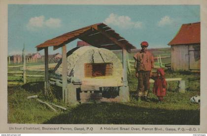 Un four d'habitant, Boulevard Perron, Gaspé, P.Q.