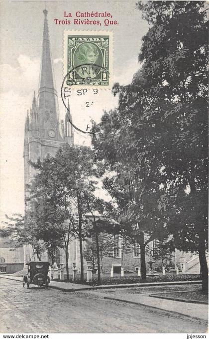 QUEBEC - TROIS RIVIERES - LA CATHEDRALE - AUTOMOBILE