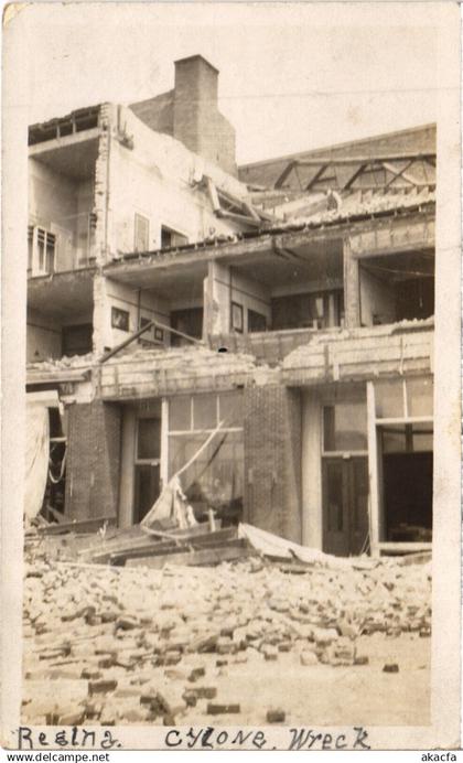 PC CANADA, SASKATOON, CYCLONE WRECK, VINTAGE REAL PHOTO POSTCARD (B45721)