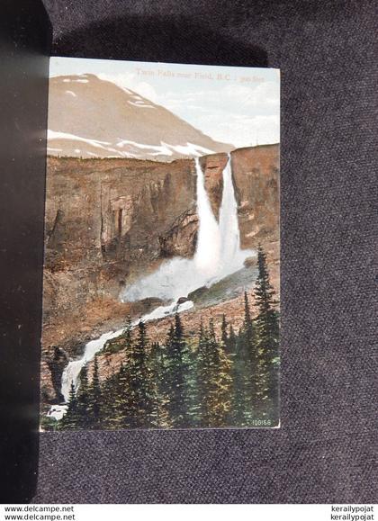 Canada Twin Falls near Field__(14802)