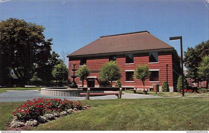CPA - CANADA - Petit Parc de l'Hôtel de Ville - RIMOUSKI