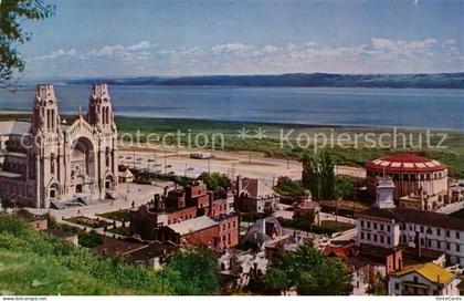 Ste Anne de Beaupre Vue generale Eglise