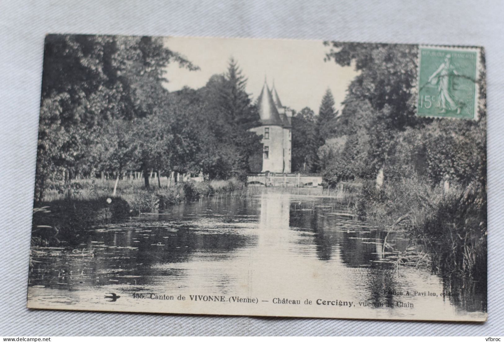 canton de Vivonne, château de Cercigny, vue sur le Clain, Vienne 86