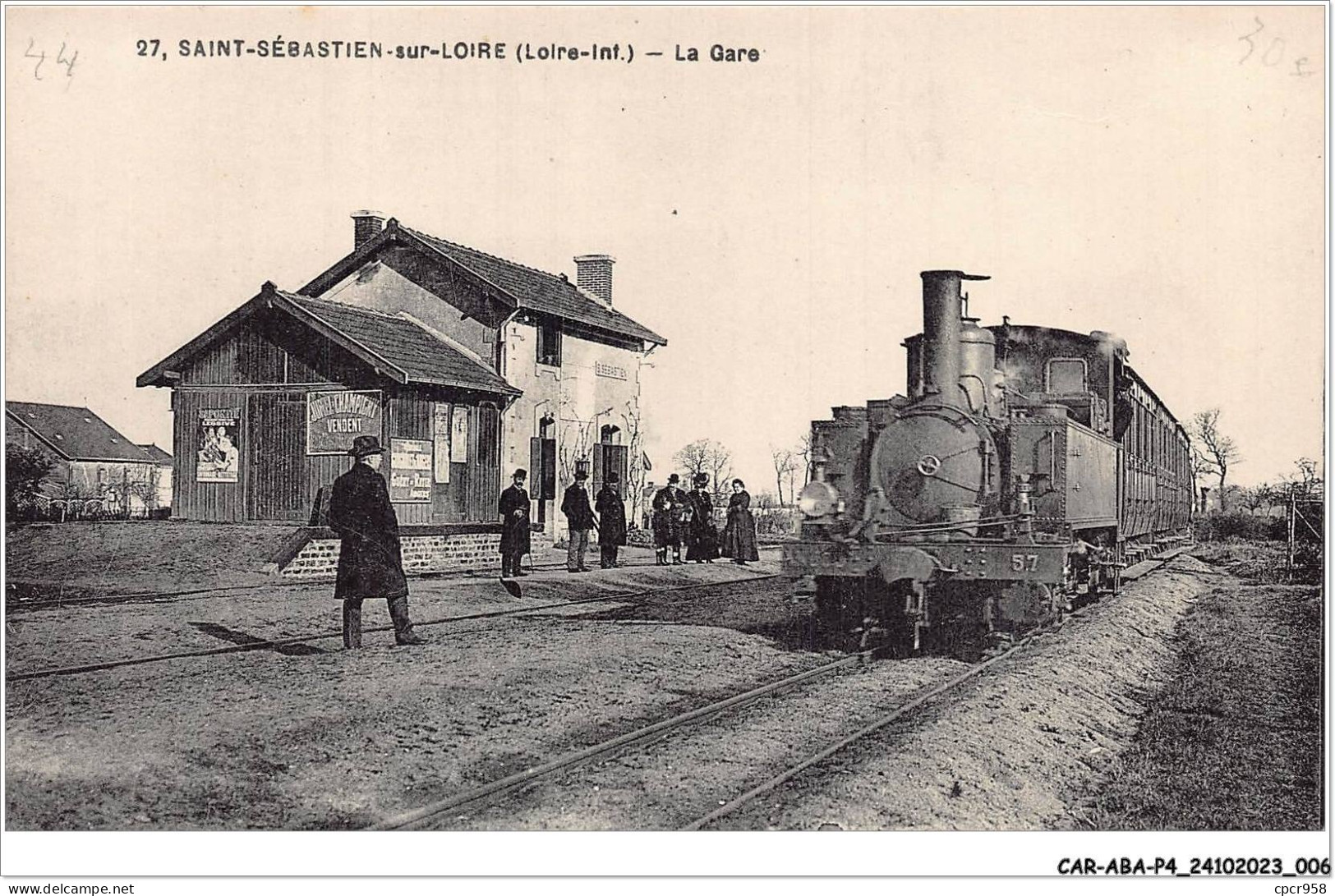 CAR-ABAP4-44-0304 - SAINT-SEBASTIEN-sur-LOIRE - la gare