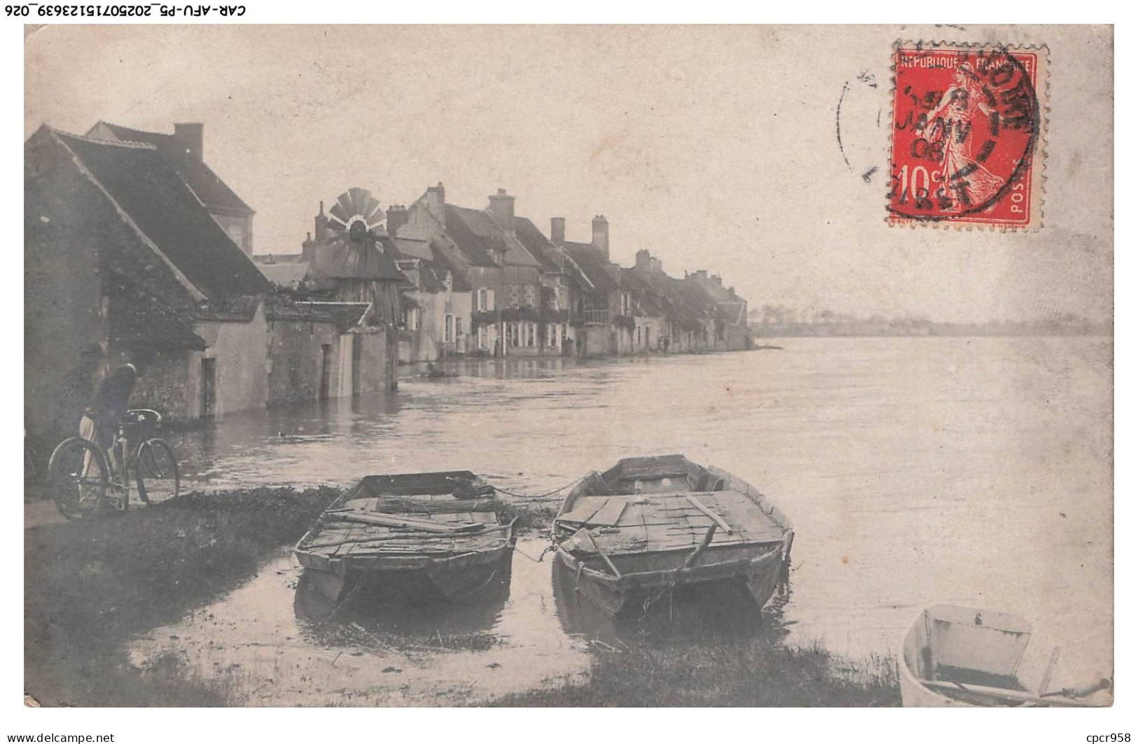 CAR-AFUP5-0224-45 - SULLY-SUR-LOIRE - La seine et ses bords - Carte photo