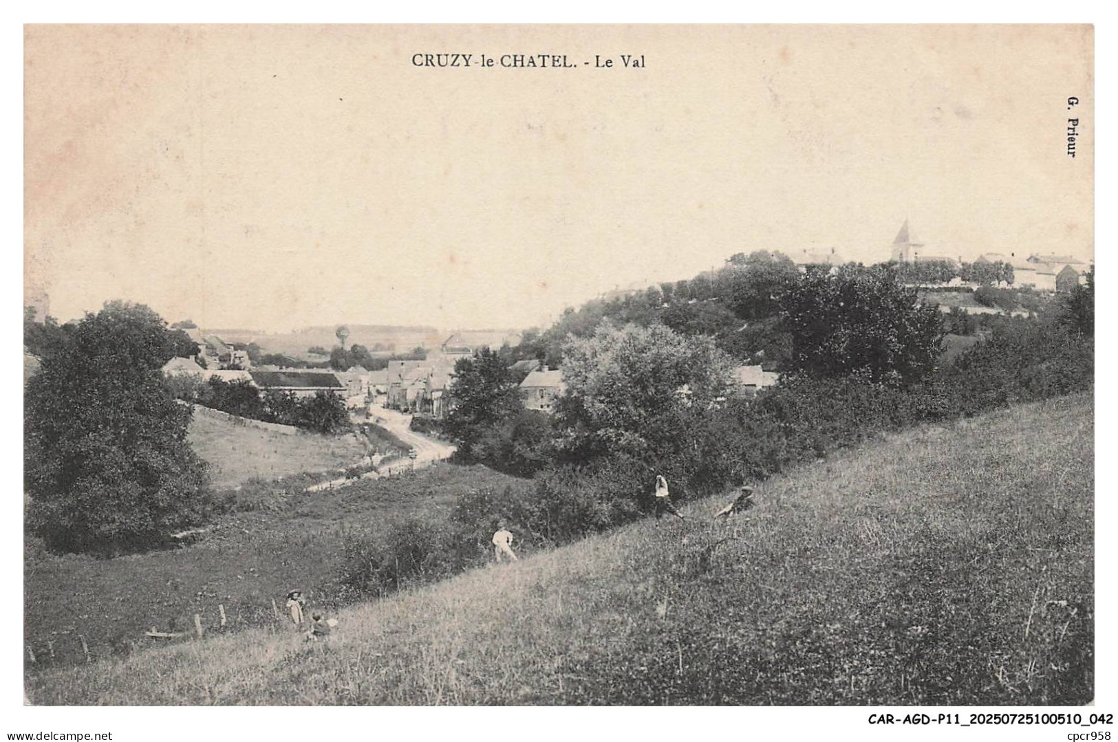 CAR-AGDP11-0647-89 - CRUZY-LE-CHATEL - Le val