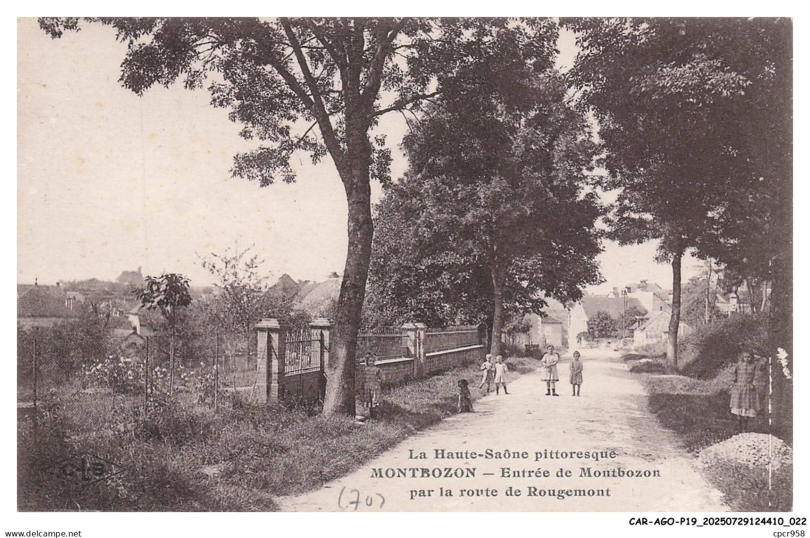 CAR-AGOP19-1111-70 - MONTBOZON - Entree de montbozon par la route de rougemont