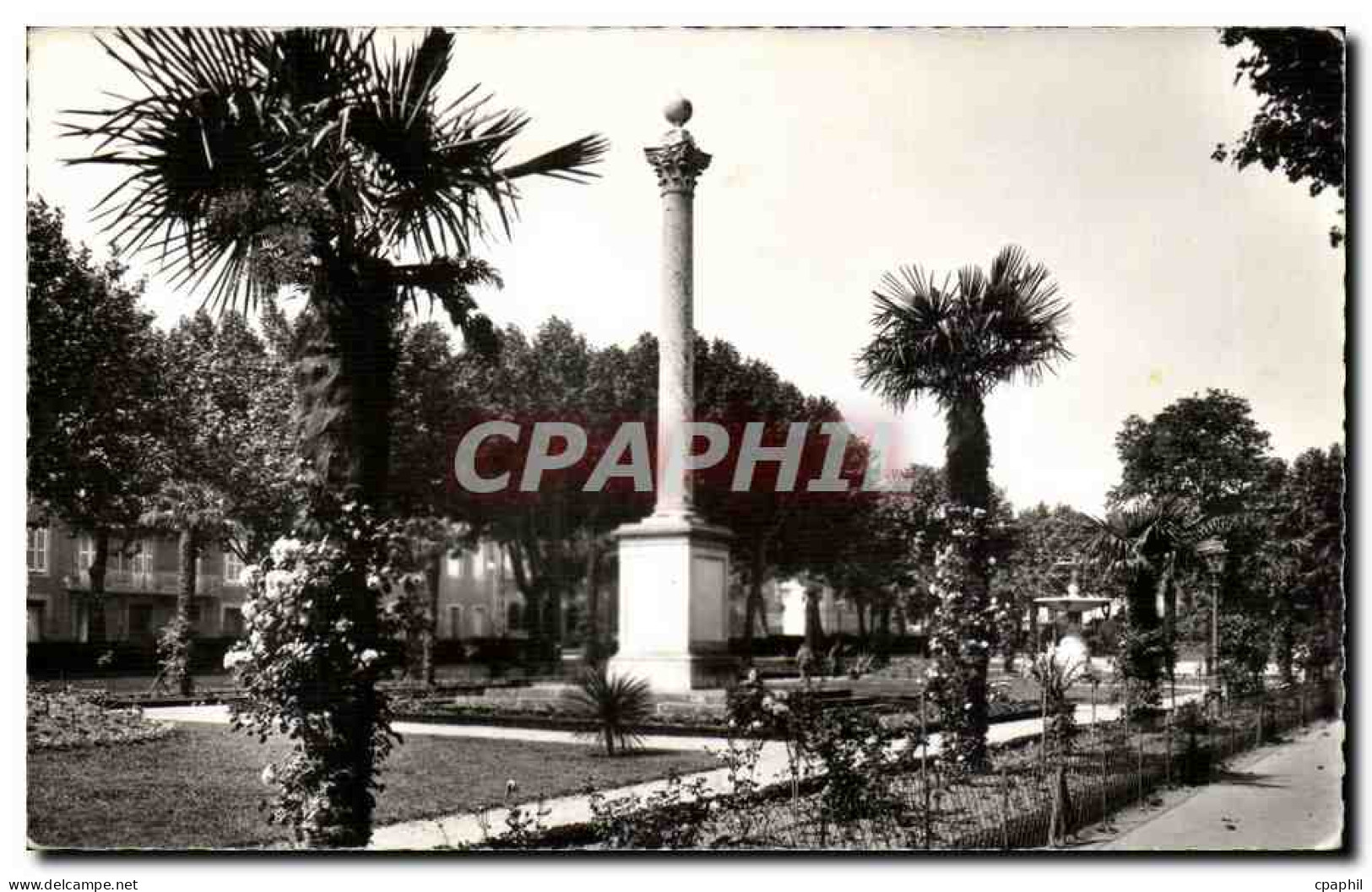 Carcassonne - Le Jardin - CPA