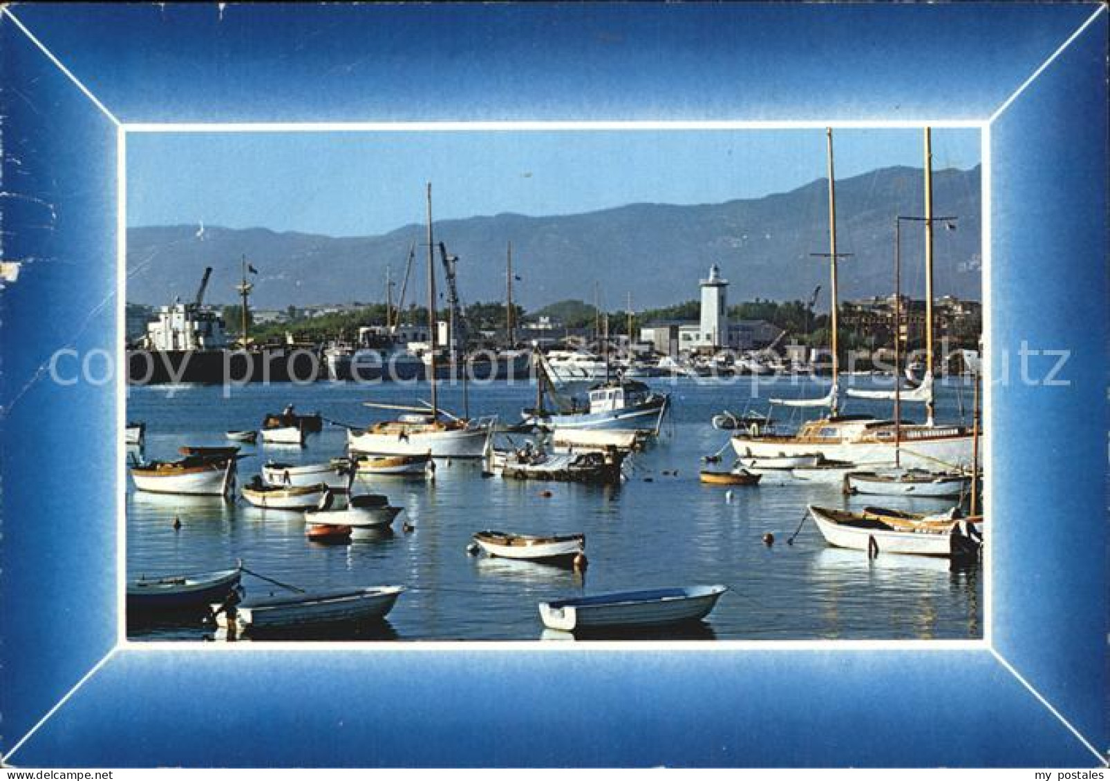 Carrara Marina