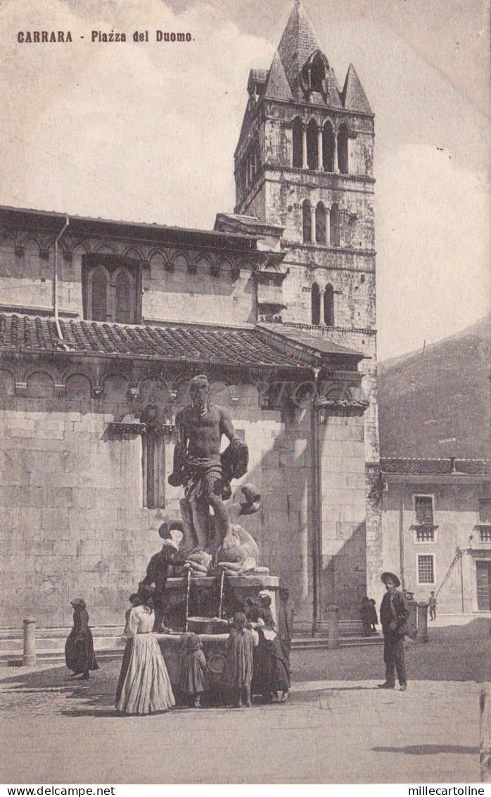 CARRARA - Piazza del Duomo