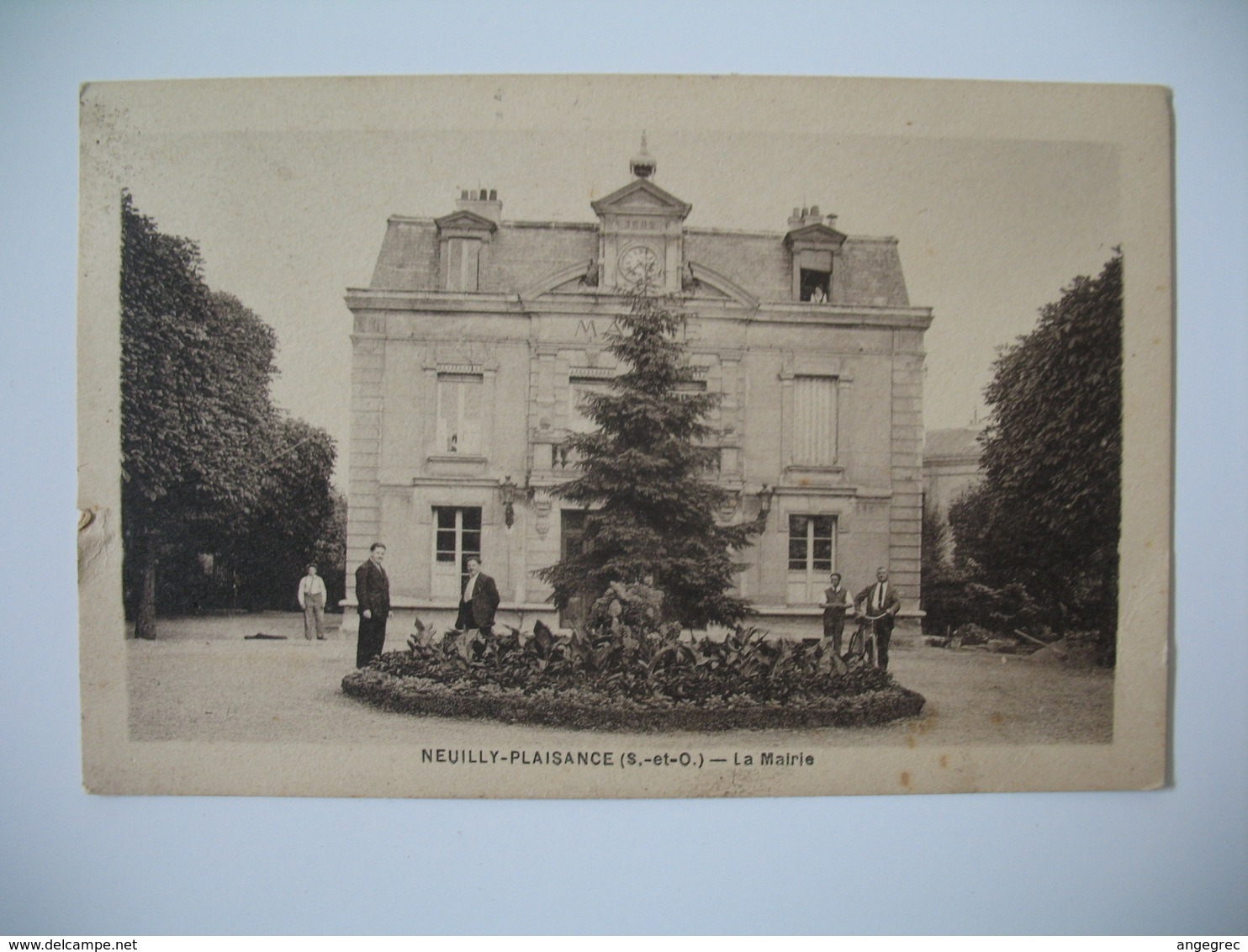 Carte  Neuilly-Plaisance  - La Mairie
