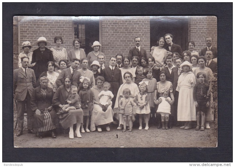 Carte photo - Groupe - Photographe Leveque - Succursale de Friville Escarbotin