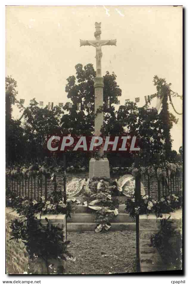 CARTE PHOTO Vitre Christ en croix Tombe