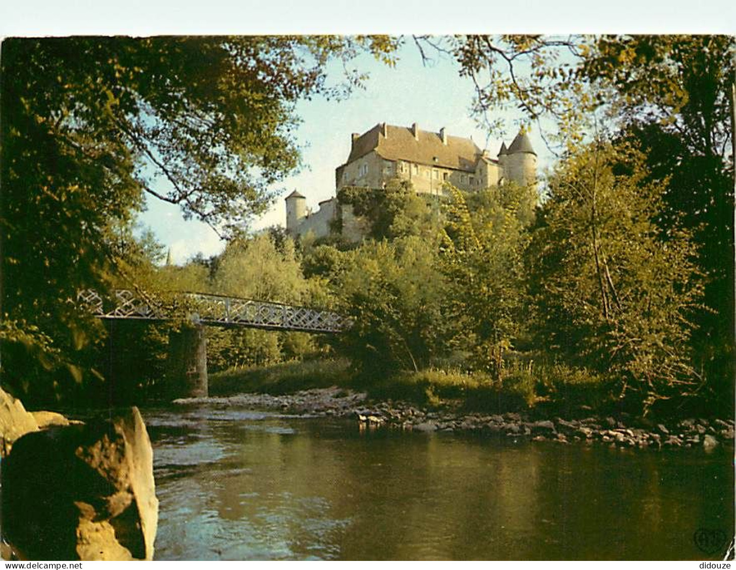 Carte Postale - 03 - Chantelle - L'Abbaye Saint Vincent - L'Abbaye et la passerelle sur la Bouble - CPM - Voir Scans Rec