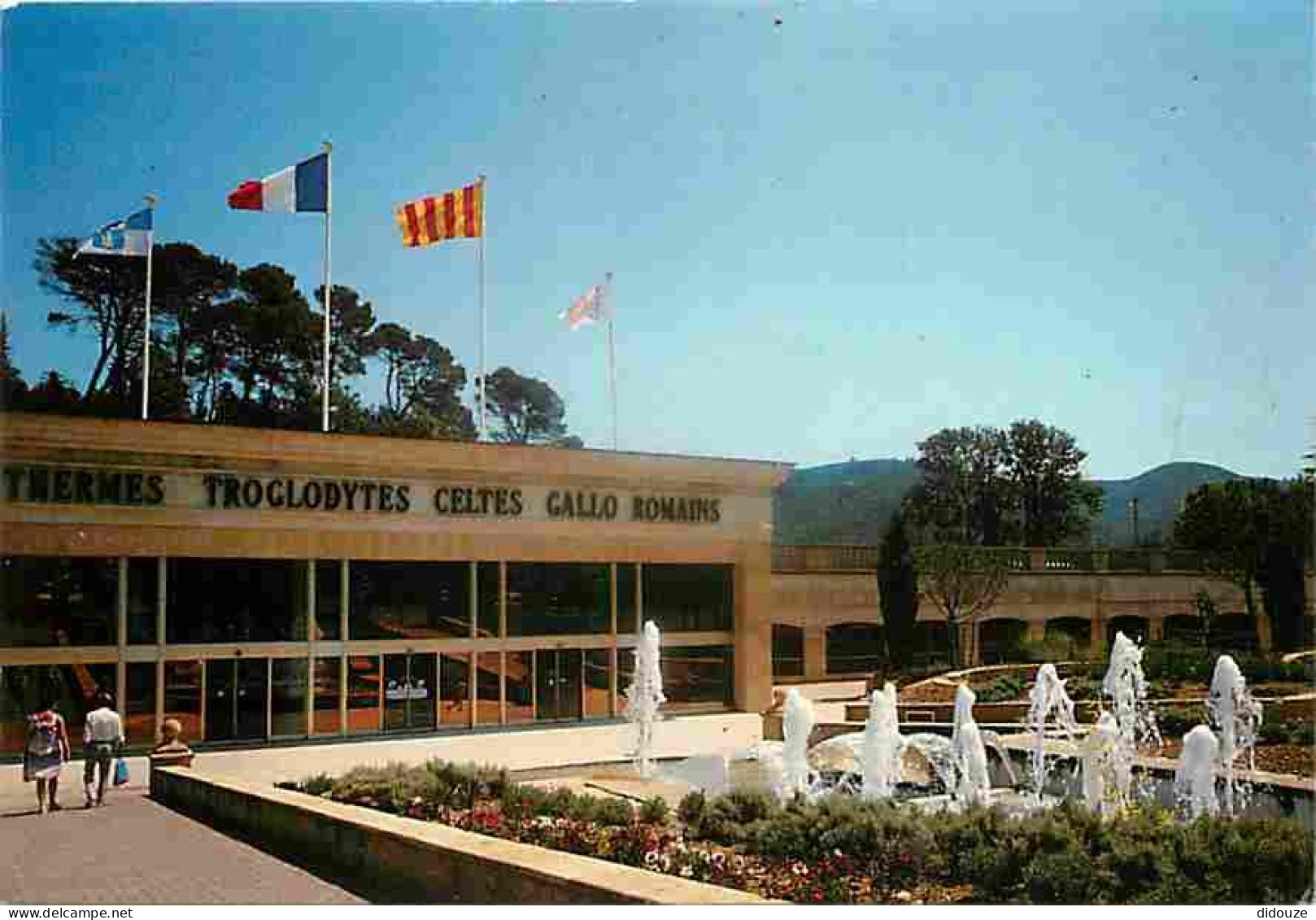 Carte Postale - 04 - Gréoux les Bains - L'Etablissement Thermal - Entrée des Thermes - Jets d'eau - Flamme Postale de Gr