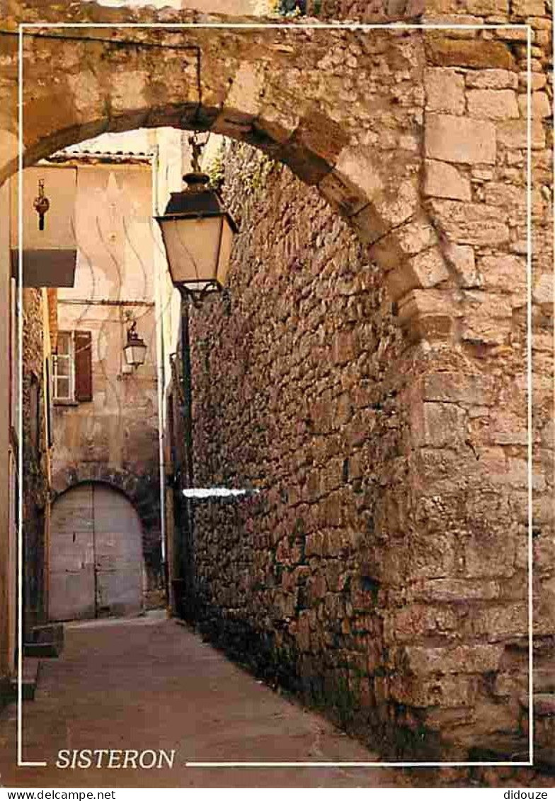 Carte Postale - 04 - Sisteron - Vieille ruelle - Vieilles pierres - Flamme Postale de Saint Maximin la Sainte Baume - CP