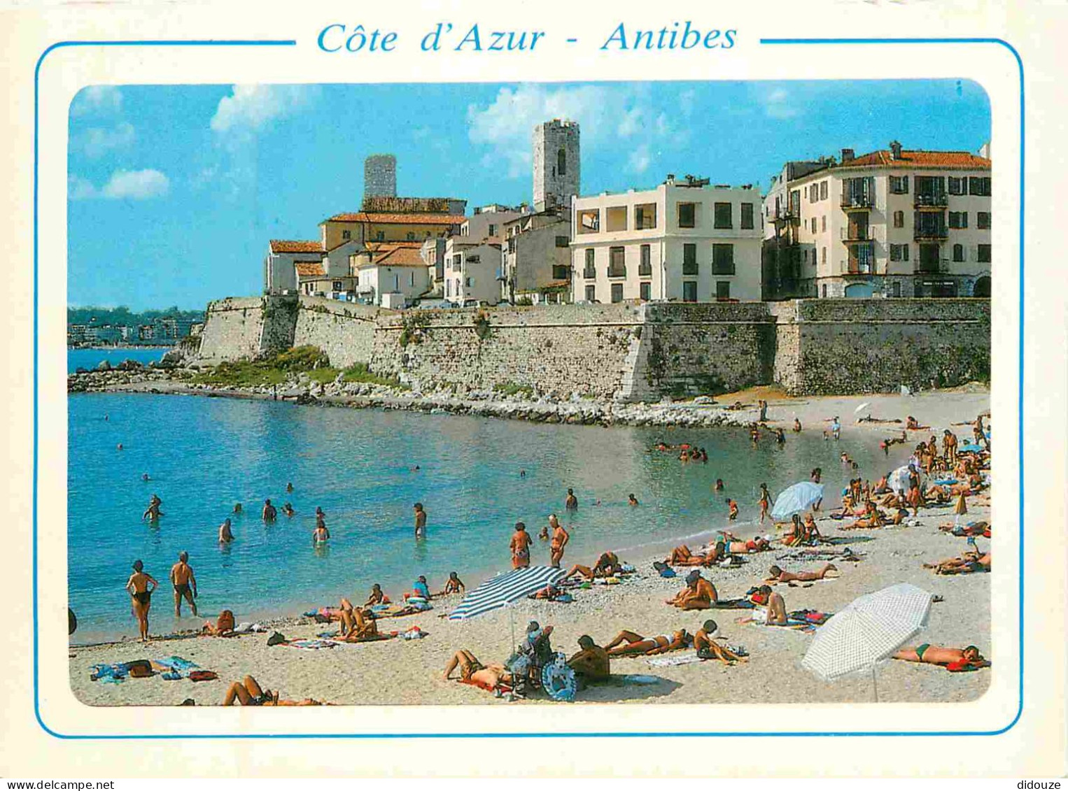 Carte Postale - 06 - Antibes - La plage de la Gravette au fond la vieille ville - CPM - Voir Scans Recto-Verso