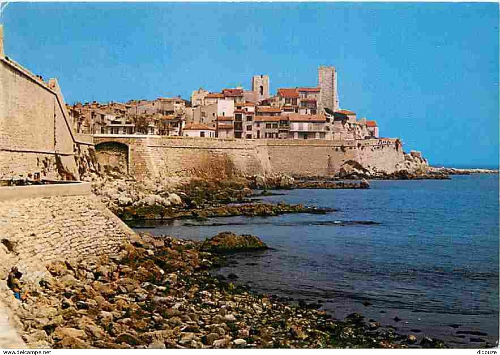 Carte Postale - 06 - Antibes - Les Remparts - Vue d'ensemble du coté Mer - CPM - Voir Scans Recto-Verso - Poscard - Cart