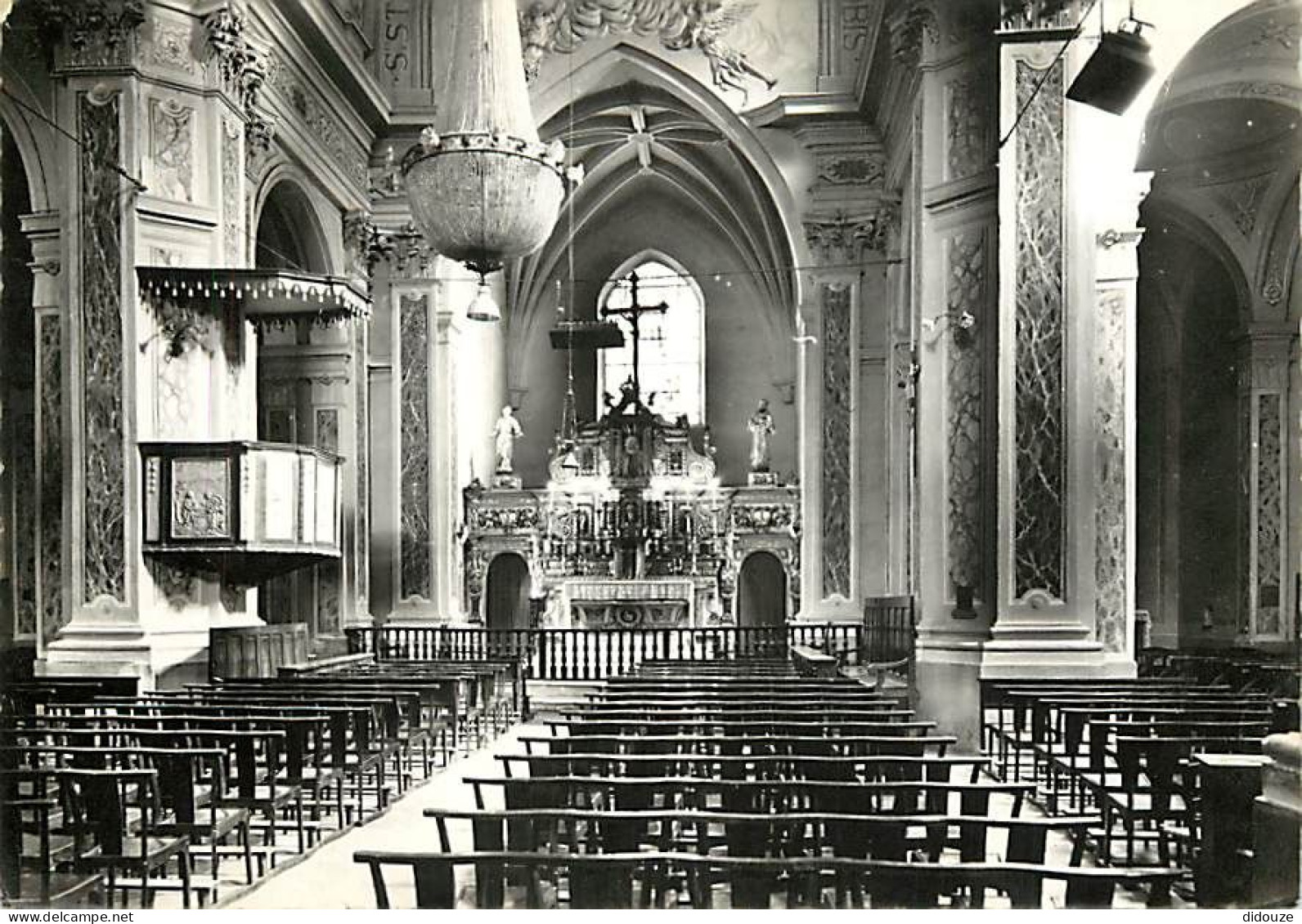 Carte Postale - 06 - Saint Etienne de Tinée - Intérieur de l'Eglise - Carte dentelée - CPSM grand format - Voir Scans Re